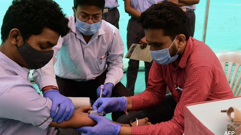दिल्ली-NCR में H3N2 वायरस का कहर, यहां जानें लक्षण और बचने के आसान तरीके