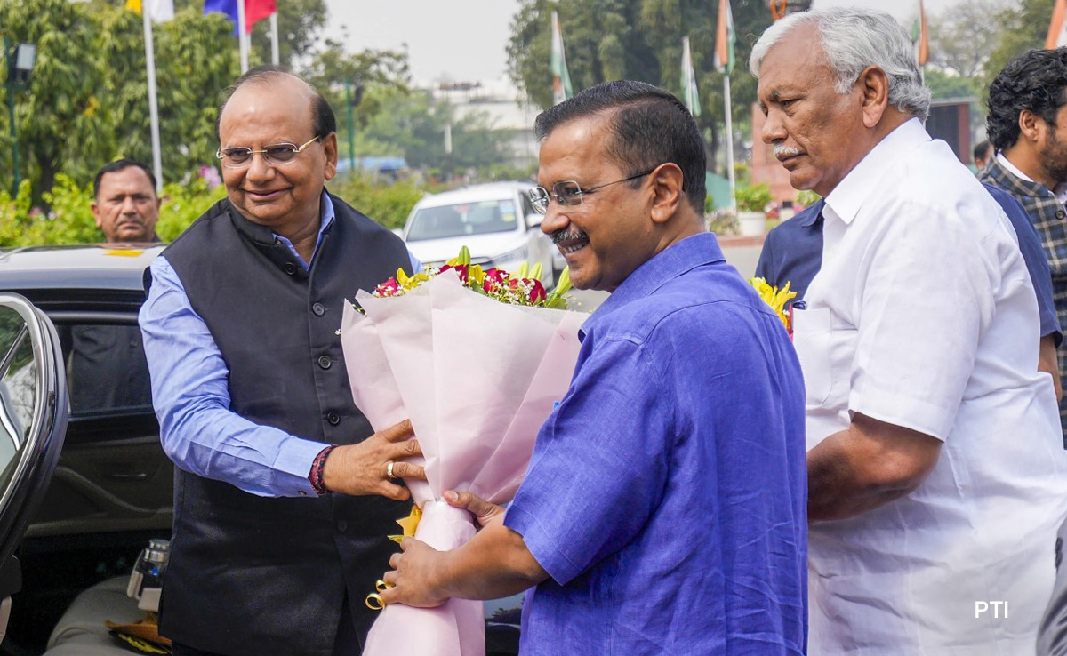 Centre Moves Supreme Court, Seeks Review Of May 11 Verdict On Services Row