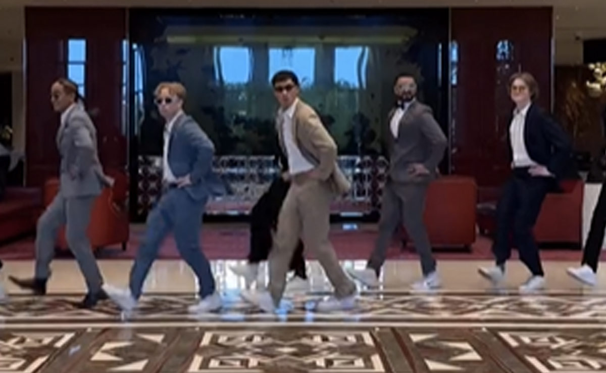 Quick Style Grooves To <I>RRR</I> Song <I>Naatu Naatu</I>, Sets The Internet Ablaze