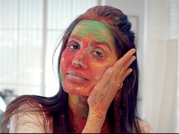 Holi Skin Care Tips: होली के केमिकल वाले रंगों से स्किन को बचाने के लिए अभी से शुरू कर दें इन इन चीजों... Holi Skin Care Tips: होली के केमिकल वाले रंगों से स्किन को बचाने के लिए अभी से शुरू कर दें इन इन चीजों...