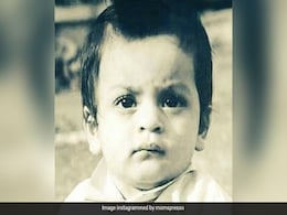 बाप रे...इतना गुस्सा, मुंह फुलाकर बैठे इस बच्चे को देख नहीं होगा यकीन कि ये है बॉलीवुड का किंग ऑफ रोमांस बाप रे...इतना गुस्सा, मुंह फुलाकर बैठे इस बच्चे को देख नहीं होगा यकीन कि ये है बॉलीवुड का किंग ऑफ रोमांस