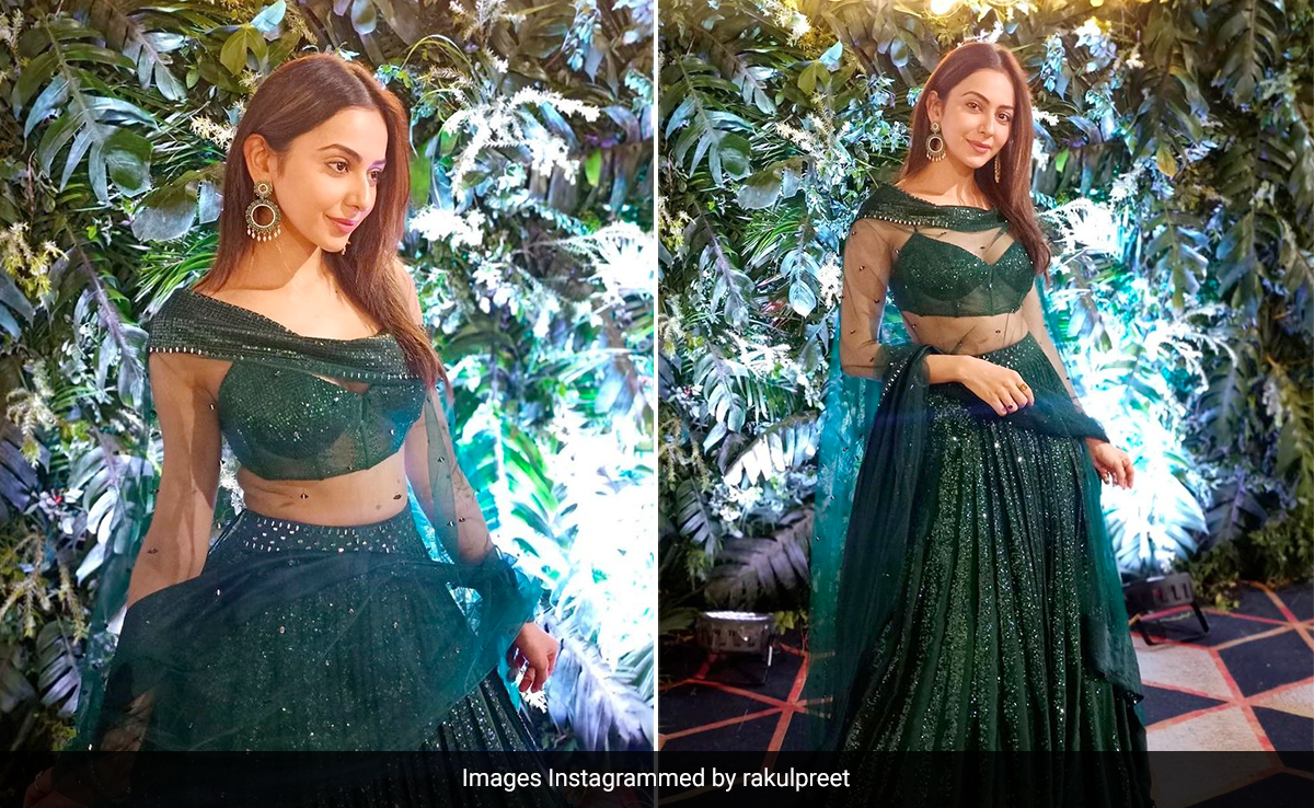 Rakul Preet Singh's Family Wedding Wouldn't Be Complete Without A Sequin <i>Lehenga</i>, "<i>Naach Gaana</i> And Bling"