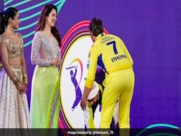 आईपीएल में अरिजीत सिंह ने छूए धोनी के पैर तो फैंस बोले- आईपीएल से ज्यादा अरिजीत के चर्चे हैं आईपीएल में अरिजीत सिंह ने छूए धोनी के पैर तो फैंस बोले- आईपीएल से ज्यादा अरिजीत के चर्चे हैं