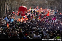 More Than 7 Lakh Protest France's Pension Reforms, Clash With Police More Than 7 Lakh Protest France's Pension Reforms, Clash With Police