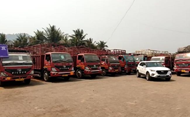 महाराष्ट्र: हैवी व्हीकल चुराने वाले अंतरराज्यीय गैंग का पर्दाफाश, चोरी के 53 वाहन जब्त