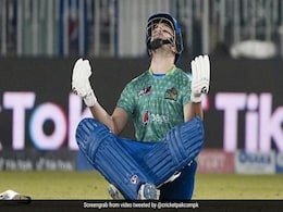 साउथ अफ्रीकी बल्लेबाज ने धागा खोल दिया, सिर्फ इतने गेंद खेलकर PSL में जड़ दिया सबसे तेज शतक साउथ अफ्रीकी बल्लेबाज ने धागा खोल दिया, सिर्फ इतने गेंद खेलकर PSL में जड़ दिया सबसे तेज शतक