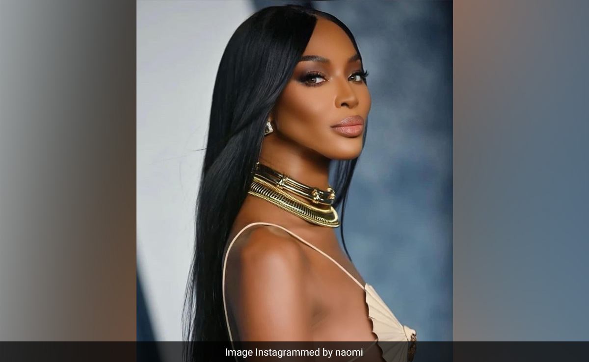 "Worst Photoshop Ever": Naomi Campbell Criticised For Her De-Aging Oscar Image