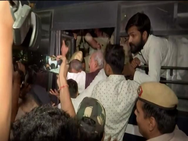 Police Crack Down On Congress Protest At Red Fort, Leaders Detained