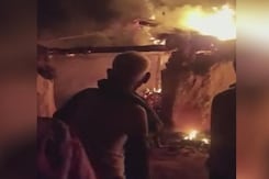 2-Year-Old Among 5 Burnt To Death In Fire In Hut In UP 2-Year-Old Among 5 Burnt To Death In Fire In Hut In UP