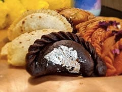 Chocolate Gujiya
