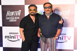 वेब सीरीज 'हंटर' स्क्रीनिंग में साथ दिखे सुनील शेट्टी और जैकी श्रॉफ वेब सीरीज 'हंटर' स्क्रीनिंग में साथ दिखे सुनील शेट्टी और जैकी श्रॉफ