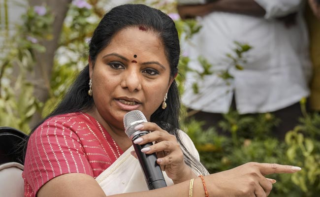 "Congress No Longer National Party": KCR's Daughter's "Team Player" Advice