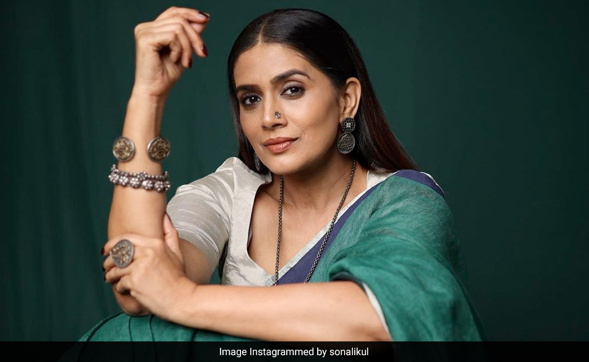 "Sit Down, Sonali Kulkarni": Internet Outraged By Actress' "Lazy Women" Comment