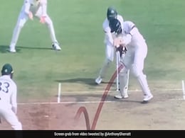 IND vs AUS: खुद के बनाए जाल में फंसी टीम इंडिया! बीसीसीआई के कहने पर जल्दबाजी में बदली गई पिच- रिपोर्ट IND vs AUS: खुद के बनाए जाल में फंसी टीम इंडिया! बीसीसीआई के कहने पर जल्दबाजी में बदली गई पिच- रिपोर्ट