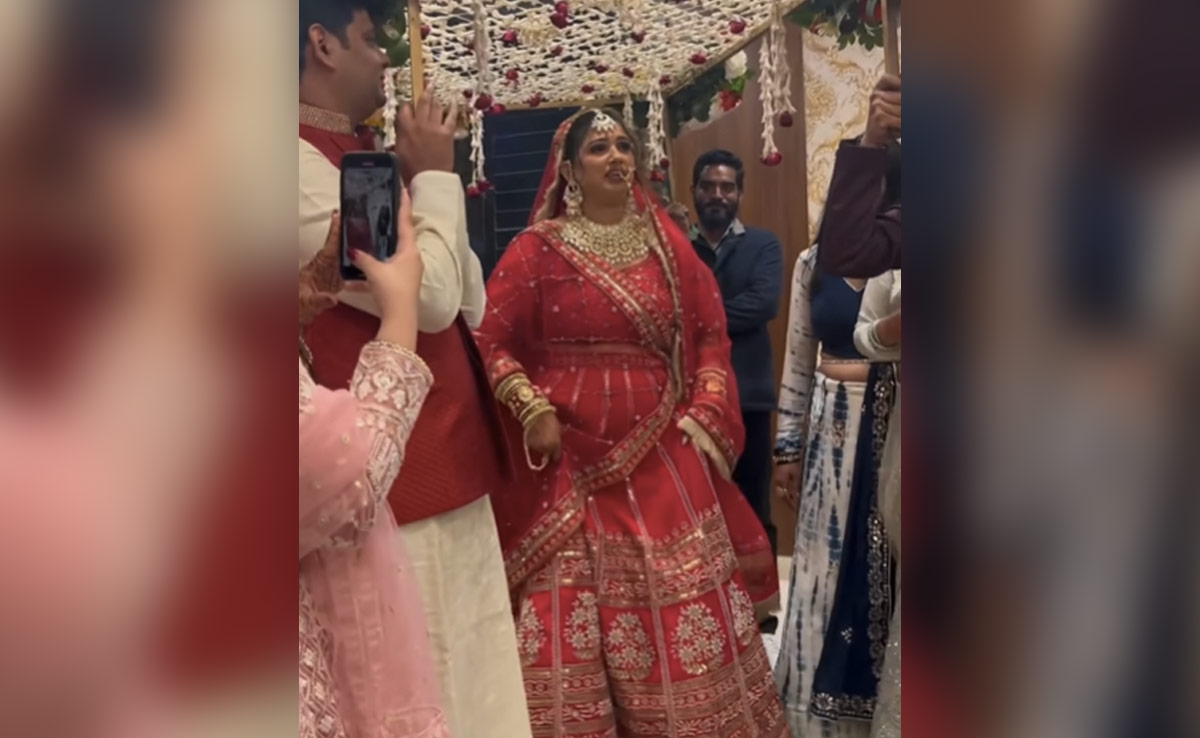 VIDEO: एंट्री पर गलत गाना बजते ही भड़क गई दुल्हन, बोली 'मैं नहीं जाऊंगी स्टेज पर!'