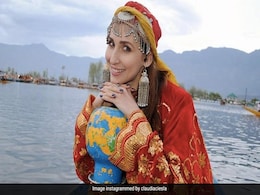 अक्षय कुमार के साथ 'बलमा' गाने से धूम मचा चुकी इस विदेशी मॉडल को मिला प्रिंस चार्मिंग, अपना लिया है यह प्रोफेशन अक्षय कुमार के साथ 'बलमा' गाने से धूम मचा चुकी इस विदेशी मॉडल को मिला प्रिंस चार्मिंग, अपना लिया है यह प्रोफेशन