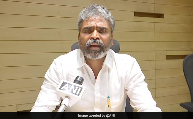 At Women's Day Event, Karnataka BJP MP Scolds Woman For Not Wearing Bindi