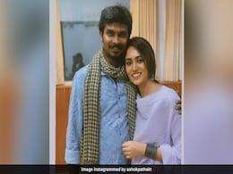 सचीव जी को छोड़ बिनोद के साथ दोस्ती करती दिखी पंचायत के प्रधान जी की बेटी रिंकी, फैंस बोले-  सचिव जी माफ नहीं करेंगे सचीव जी को छोड़ बिनोद के साथ दोस्ती करती दिखी पंचायत के प्रधान जी की बेटी रिंकी, फैंस बोले-  सचिव जी माफ नहीं करेंगे