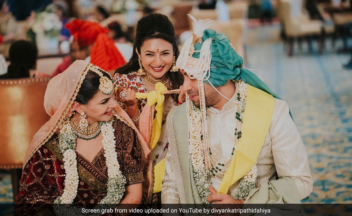 ननद की शादी में दिव्यांका त्रिपाठी ने पति विवेक दहिया के साथ की जमकर मस्ती, फैंस को आई 'ये हैं मोहब्बतें' की 'इशिता भल्ला' की याद