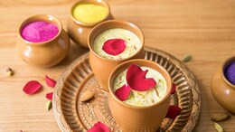 Holi 2023: Surprise Your Guests With Unique Instant Custard Thandai In 5 Min