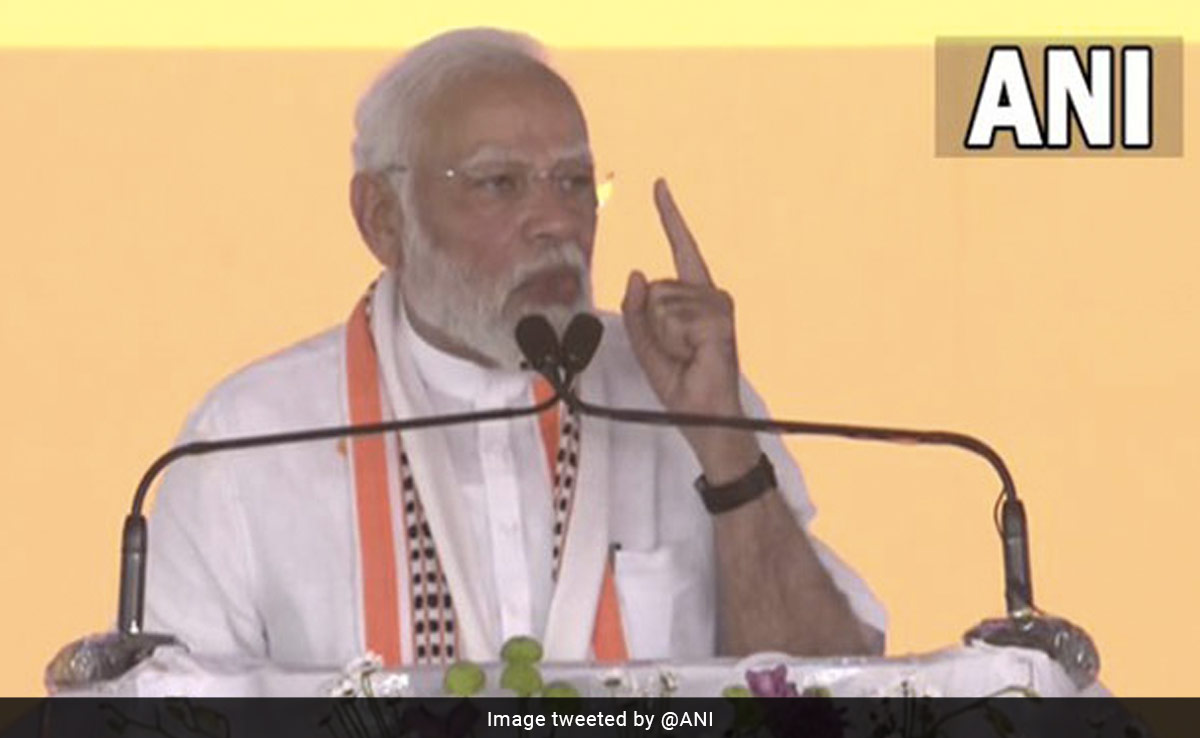 पीएम मोदी बोले, “लंदन में भारत के लोकतंत्र को कटघरे में खड़ा किया जा रहा है” तो कांग्रेस ने दिया ये जवाब, 10 Points