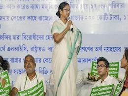 Mamata Banerjee Sits Overnight In Protest Against Centre's "Discrimination" Mamata Banerjee Sits Overnight In Protest Against Centre's "Discrimination"
