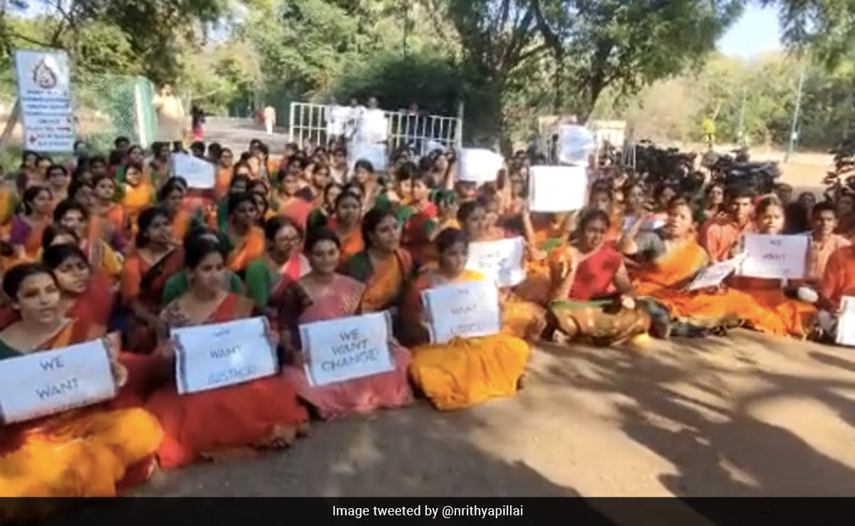 Students Protest At Chennai Art Centre Over Sexual Harassment Charges