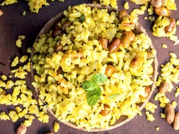 Want To Lose Weight? Try This Protein-Rich Poha For Your Next Breakfast
