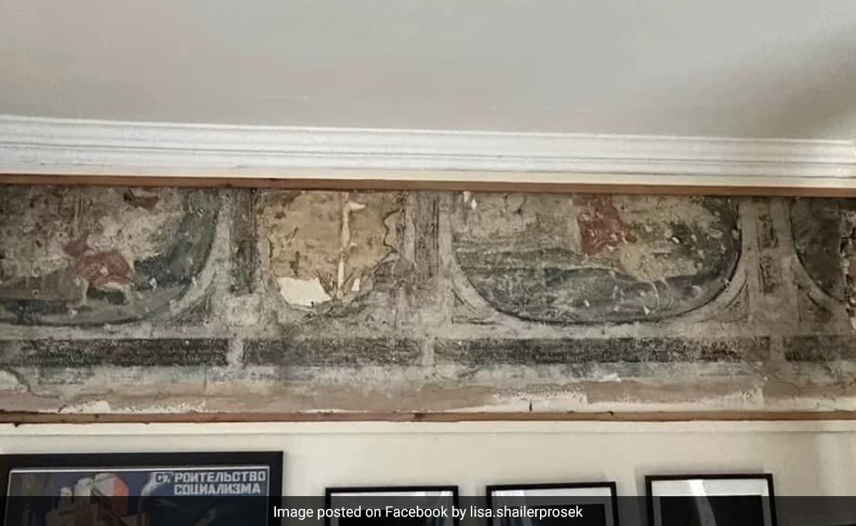British Man Discovers Nearly 400-Year-Old Paintings While Renovating Kitchen
