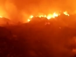 8 Injured After Fire Triggers Stampede At Delhi Slum 8 Injured After Fire Triggers Stampede At Delhi Slum