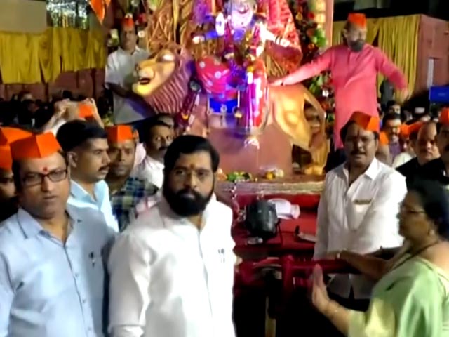 Maharashtra CM Eknath Shinde Participates In '<i>Shree Ambe Mata Chaitra Navratri</i>' Festival In Thane