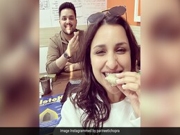 On Parineeti Chopra's Delhi Agenda - Eating Momos (Not With Raghav Chadha Though) On Parineeti Chopra's Delhi Agenda - Eating Momos (Not With Raghav Chadha Though)