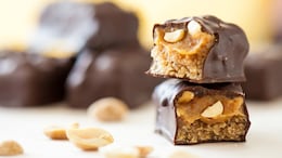 Viral Recipe: Whip Up Your Own Healthy Snickers Bar Using Just 4 Ingredients