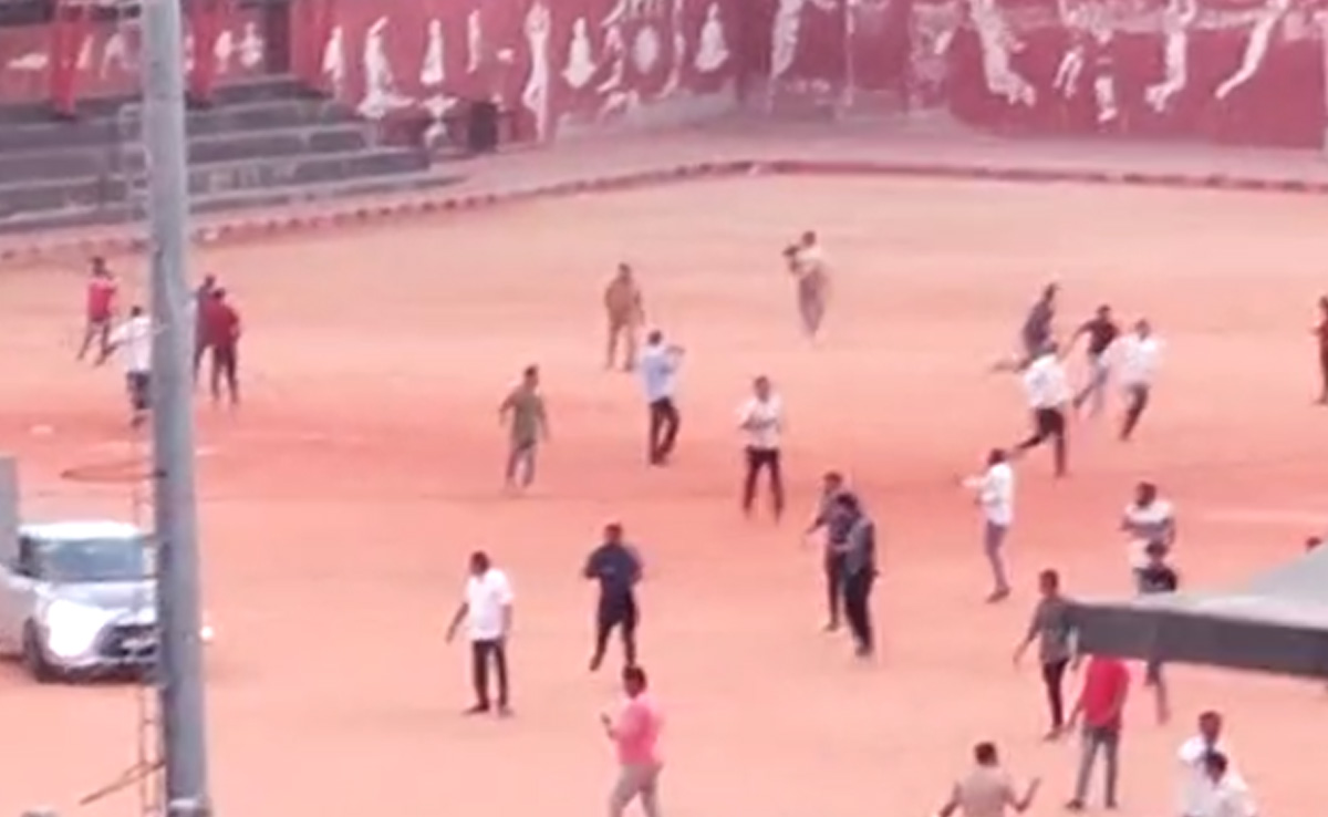 Video: BJP, Congress Workers Clash Over Ugadi Event In Bengaluru