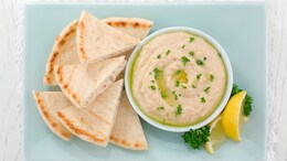 What To Serve With Pita Bread? 7 Best Side Dishes