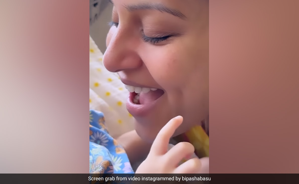 Please Don't Disturb Bipasha Basu. She Is Busy Talking To Daughter Devi