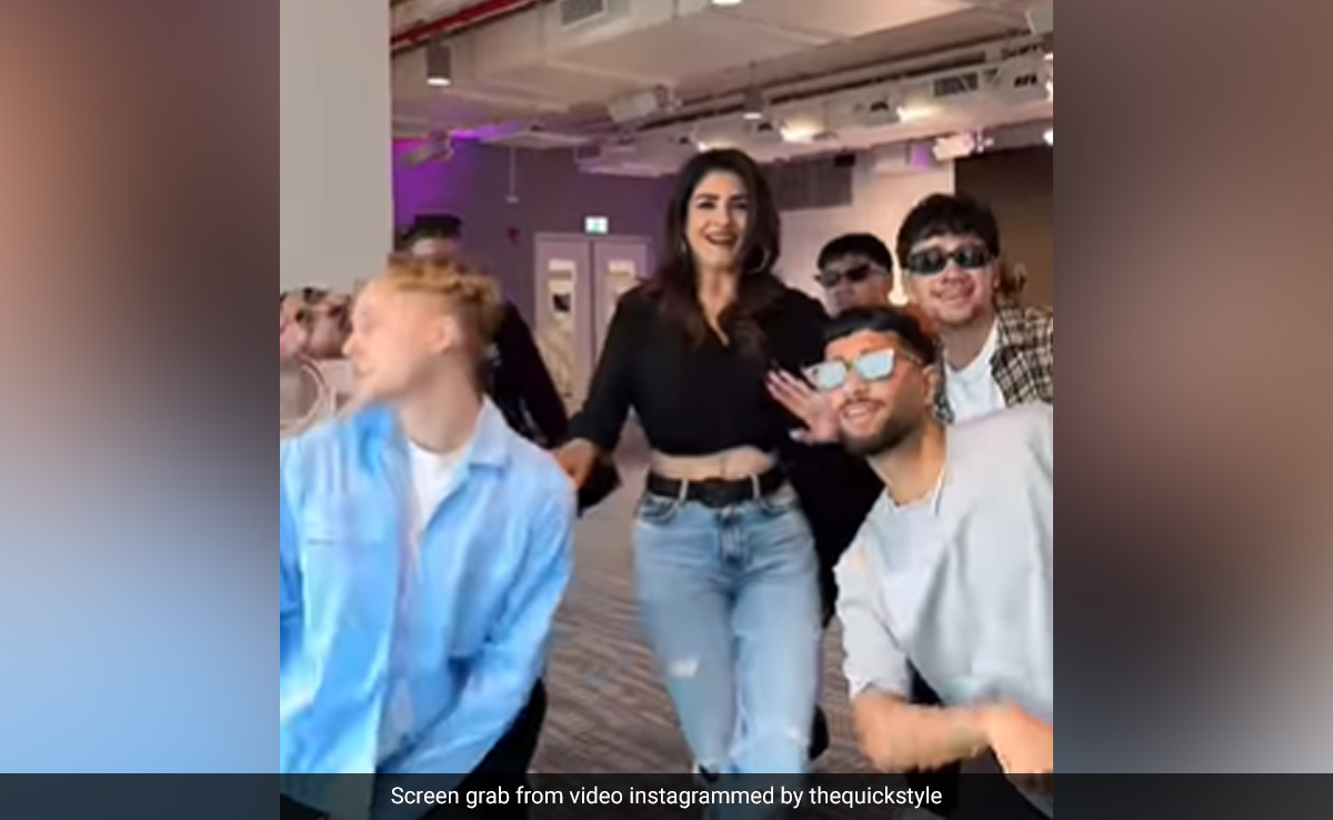 "OG" Raveena Tandon's <i>Tip Tip Barsa Paani</i> Moves But Make It Quick (Style)