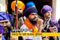 अकाल तख्त के सामने सरेंडर करना चाहता था अमृतपाल, फिर क्यों हुआ फरार? अकाल तख्त के सामने सरेंडर करना चाहता था अमृतपाल, फिर क्यों हुआ फरार?