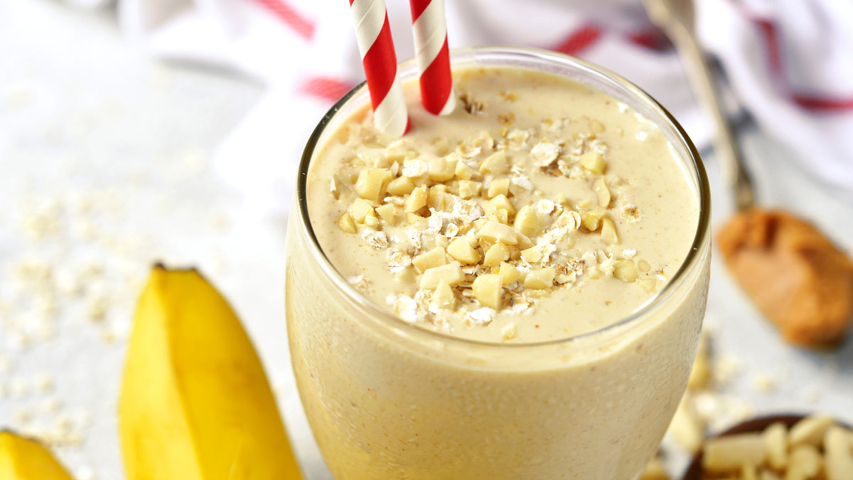 How To Make Peanut-Butter Banana Smoothie To Gain Healthy Weight