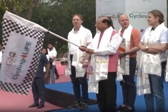 Delhi Lt Governor Flags Off G20 Cyclothon Rally Delhi Lt Governor Flags Off G20 Cyclothon Rally