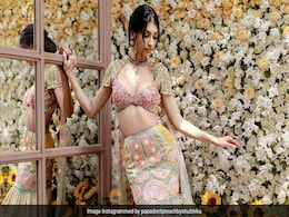Alanna Panday's Mermaid Cut <i>Lehenga</i> Was Inspired By Sea Shells She Collects On The Couple's Beach Holidays Alanna Panday's Mermaid Cut <i>Lehenga</i> Was Inspired By Sea Shells She Collects On The Couple's Beach Holidays