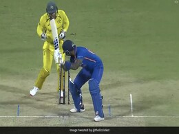 Video: 'HATTRICK of Golden Ducks', सूर्यकुमार यादव की किस्मत रूठी, बन गया ऐसा अनचाहा रिकॉर्ड Video: 'HATTRICK of Golden Ducks', सूर्यकुमार यादव की किस्मत रूठी, बन गया ऐसा अनचाहा रिकॉर्ड