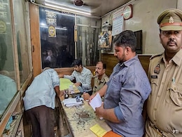 Close Aide Of Mafia-Turned-Politician Atiq Ahmed Arrested In Uttar Pradesh Close Aide Of Mafia-Turned-Politician Atiq Ahmed Arrested In Uttar Pradesh