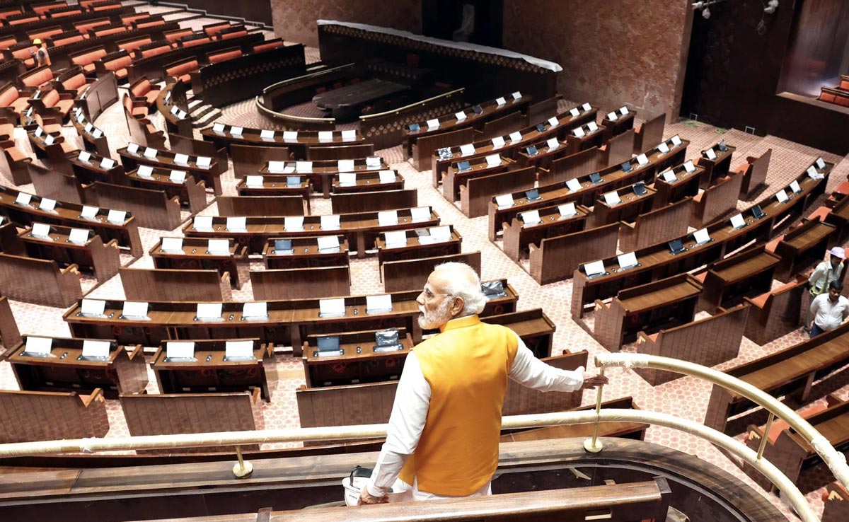 Pics: PM Makes A Surprise Stop At New Parliament Building, Inspects Work