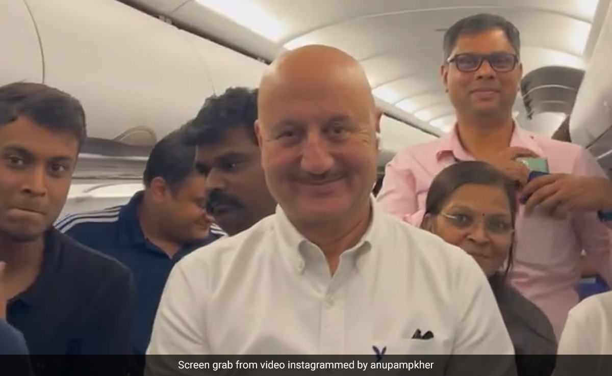 "Deeply Touched": Anupam Kher After IndiGo Crew Gives Him A Special Welcome