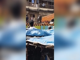 मुंबई : चाकू से किए गए हमले में घायल हुए पांच में से तीन लोगों की मौत, आरोपी गिरफ्तार मुंबई : चाकू से किए गए हमले में घायल हुए पांच में से तीन लोगों की मौत, आरोपी गिरफ्तार