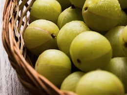 Say Goodbye To Tired Eyes: Here's Why Amla Deserves A Spot In Your Diet Say Goodbye To Tired Eyes: Here's Why Amla Deserves A Spot In Your Diet