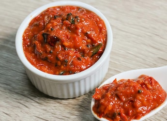Andhra-Style Tomato Chutney Recipe: The Perfect Tangy Twist For Any Dish Andhra-Style Tomato Chutney Recipe: The Perfect Tangy Twist For Any Dish