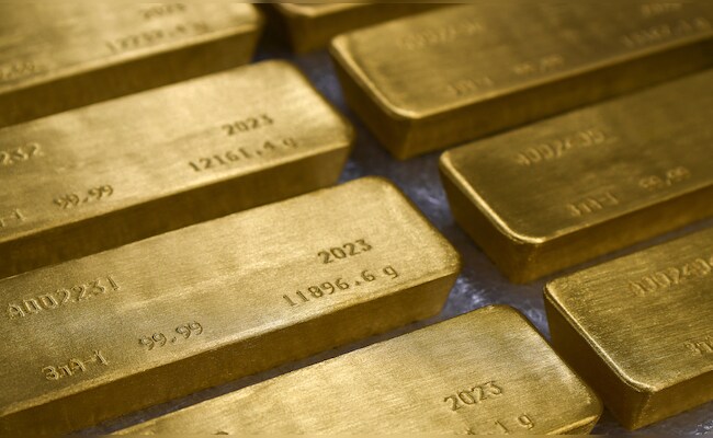 સોનું ઘટીને રૂ. 79,000 પ્રતિ 10 ગ્રામ, ચાંદી રૂ. 1,600 ઘટી સોનું ઘટીને રૂ. 79,000 પ્રતિ 10 ગ્રામ, ચાંદી રૂ. 1,600 ઘટી