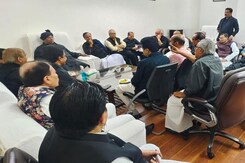 At Congress' "Black" Protest Over Rahul Gandhi, Trinamool's Surprise Entry At Congress' "Black" Protest Over Rahul Gandhi, Trinamool's Surprise Entry